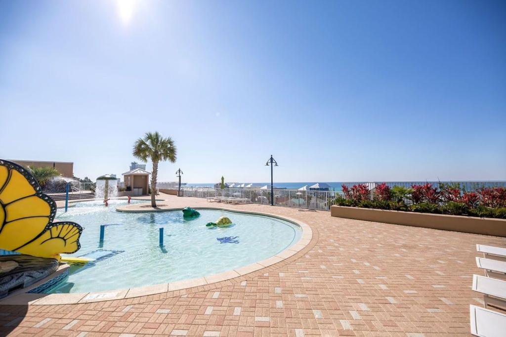 Some Beach Some Where At Laketown Wharf #825 By Nautical Properties Panama City Beach Eksteriør bilde