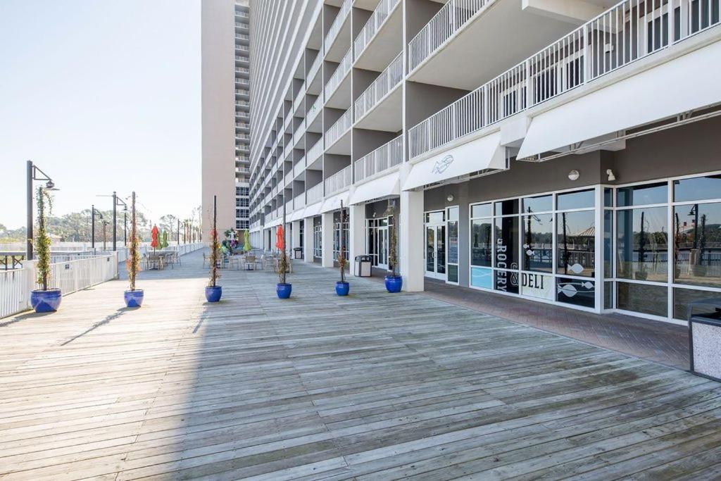 Some Beach Some Where At Laketown Wharf #825 By Nautical Properties Panama City Beach Eksteriør bilde